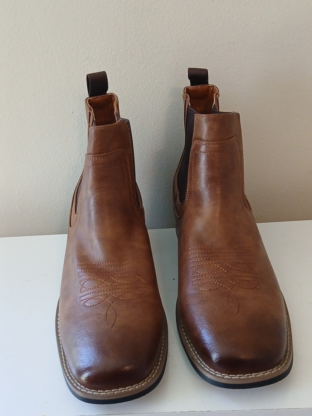 Source Unknown Tan Leather Chukka Boots